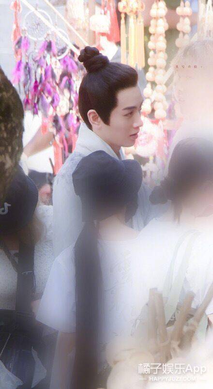 网友支持陈晓毛晓彤CP的评论截图