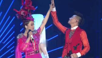 凤凰传奇演出照