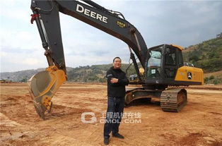 河南小伙驾挖机游中国，6个月走过13省成公路网红