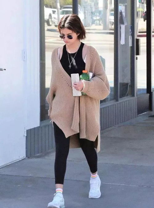 早秋姐感穿搭：气质拉满的秘密武器