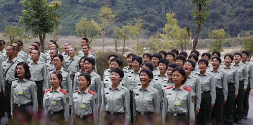 士兵整齐步伐场景