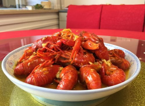 蒜香小龙虾特写