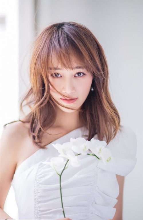 蓝盈莹一家幸福美满！银子全家福超甜