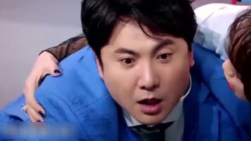 蓝盈莹老公笑容