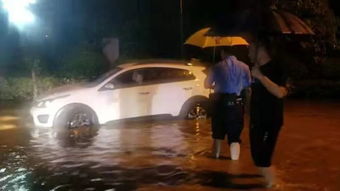 高温暴雨强对流三预警齐发，安全防护不容忽视