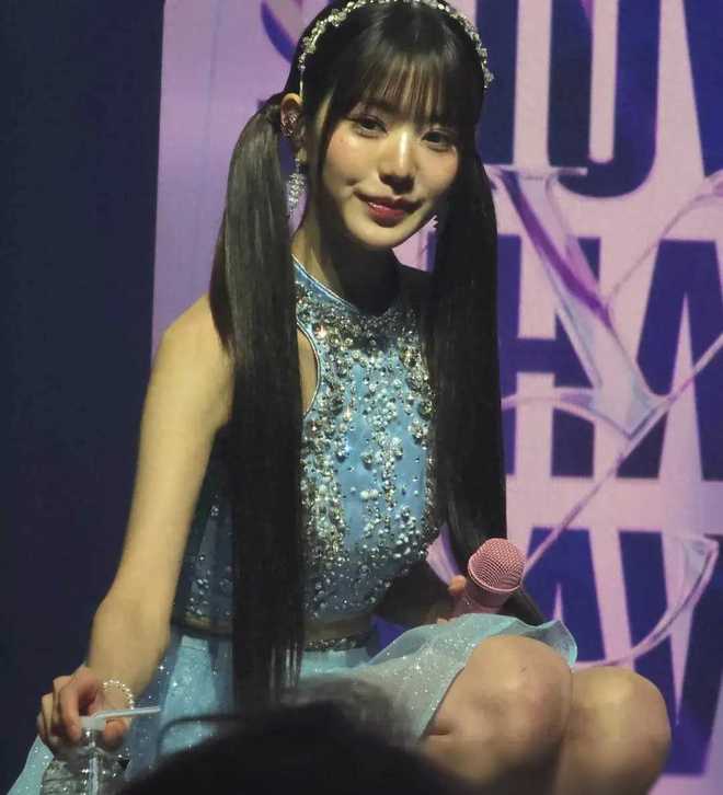 张元英舞台表演瞬间