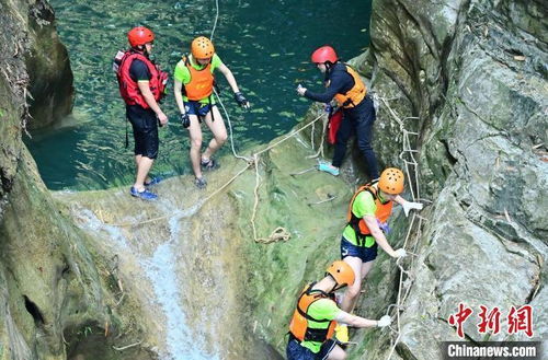 重庆金刀峡溪降：极限挑战者的天堂！