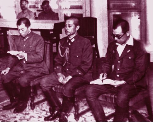 民众欢庆受降典礼