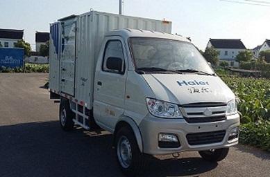 震惊！钓鱼者亲眼目睹车辆将建筑垃圾倒入河中