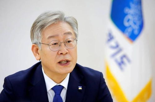 李在明喂夫人喂议员被妻子拦下，背后故事引人深思！