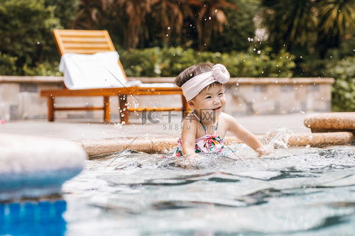 6岁女童命丧酒店戏水池，背后真相令人揪心！