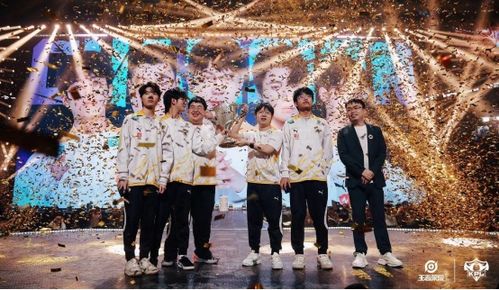 重庆狼队VS成都AG超玩会：电竞赛场上的恩怨情仇