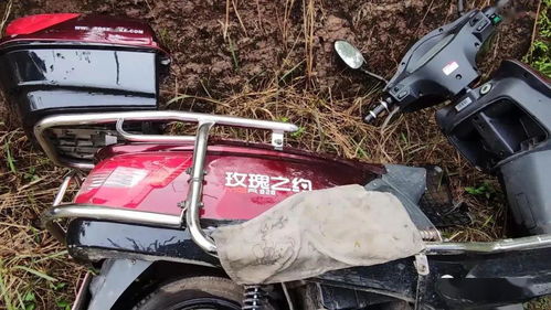 湖南湘乡女子骑电动车坠桥失联，背后故事令人揪心