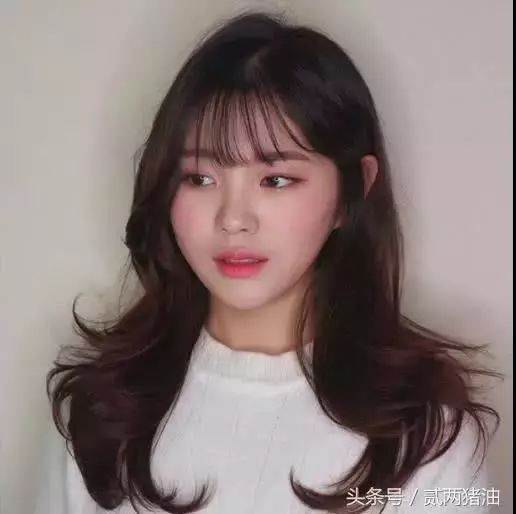 关晓彤在剧中的不同发型展示