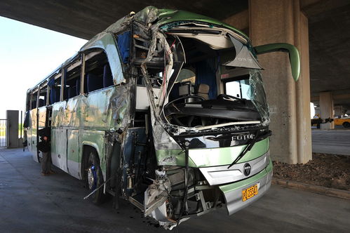 纽约州大巴侧翻惨剧：6名中国公民受伤背后的故事