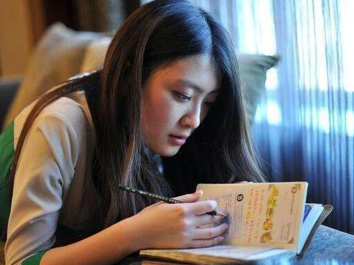 费家嫂子接受治疗照片