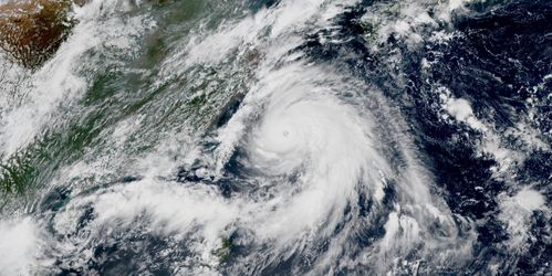 强台风剑鱼来袭！华南地区面临严峻考验，多省高温持续