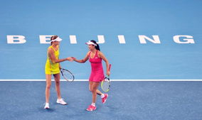 孙颖莎和王曼昱击掌庆祝