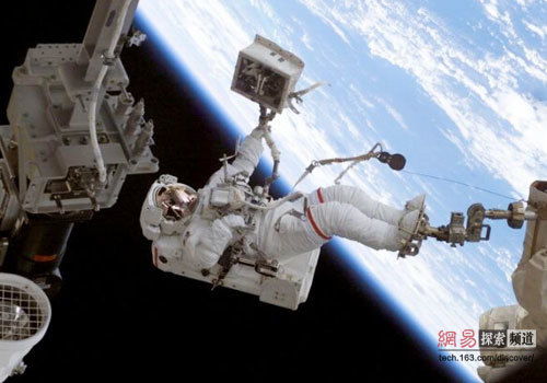 空间站内部设备