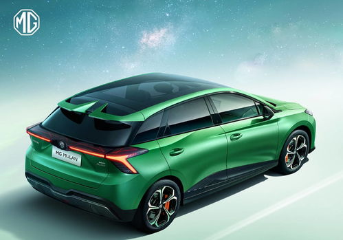 小米神秘伪装车现身街头，疑似长轴距SU7L，背后故事真不少！