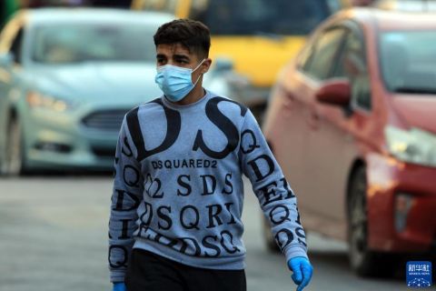 银行副行长出狱画面