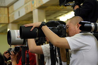 摄影记者拍照
