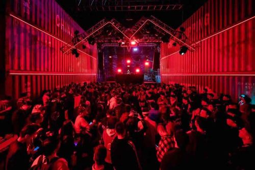 IVE回归舞台现场图