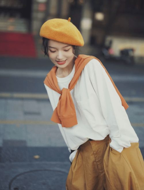 戴贝雷帽穿搭