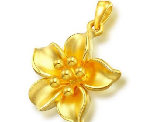 拼多多七夕黄金特惠，每克最高立减50元！