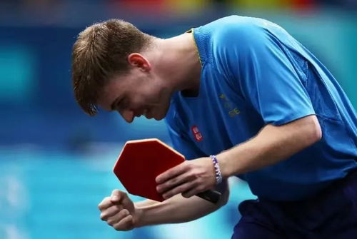 莫雷加德夺冠后喜极而泣