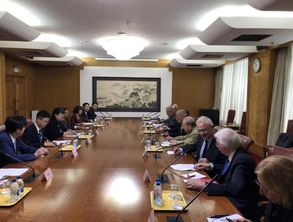 吉林省领导与田华会见现场照片