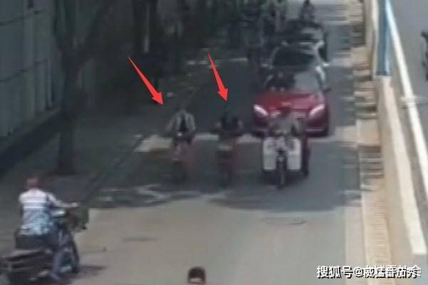 杭州高速惊魂！戴面具恐吓他人？真相竟如此……