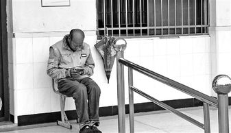 50岁阿姨烧伤致残后竟考上法学硕士！她的故事太励志