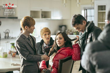 刘浩存和宋威龙片场互动