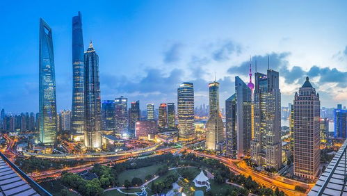 上海楼市新政首日：刚需买家急签单，外环外两楼盘日光