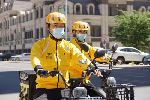 外卖大战下的美团：Q2经营利润骤降98%