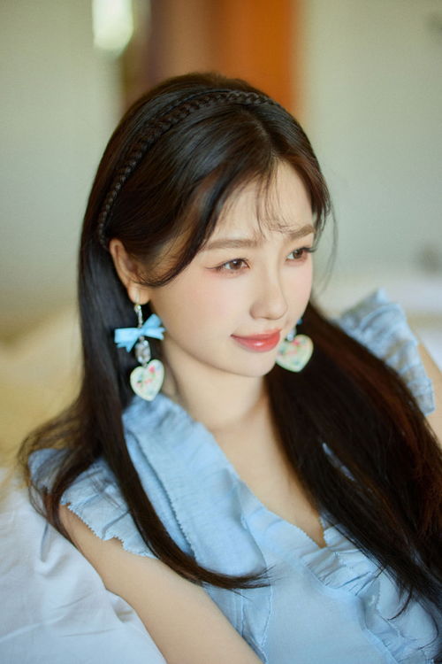 虞书欣工作的照片