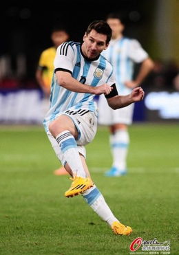 梅西双响，迈阿密国际逆风翻盘晋级世俱杯