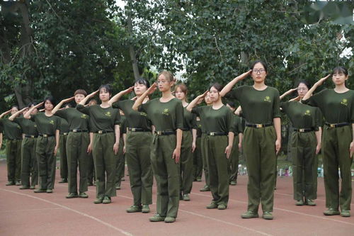 男生上警校，一个寸头带来的眼神蜕变