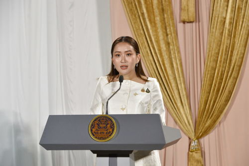 为泰党提名新总理人选，佩通坦命运引关注