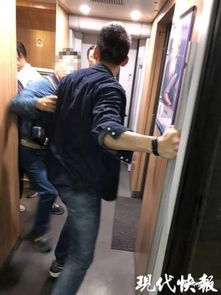 32岁男子每日往返6小时通勤，只为陪伴家人！
