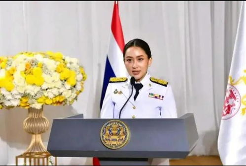 佩通坦被免泰国总理职务，背后故事引人深思