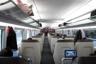 高铁特等座腿部空间遭吐槽，12306回应来了！