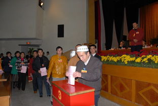 深入贯彻中央八项规定精神：推进作风建设常态长效化