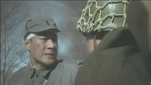 战士们在战场上奋勇作战