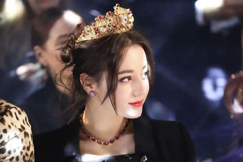 迪丽热巴陈飞宇雨中撑伞海报惊艳，《慕胥辞》期待值拉满！