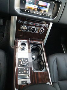 26款岚图梦想家预售，掀起MPV智能超混新风潮