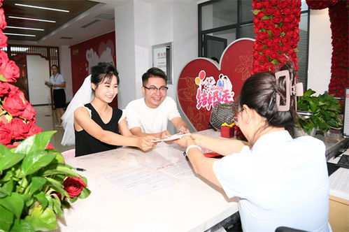 七夕结婚潮席卷多地，数据背后藏着哪些故事？