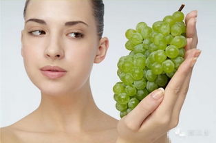 用户收到魅族七夕手机套装后的喜悦表情