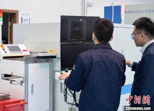 长沙小伙带领团队研发出国产高端光学设备，打破国外垄断！